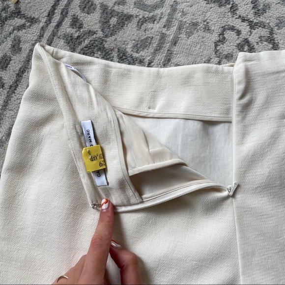 Camilla and Marc Ivory Tie Front Pants - Picture 5 of 7